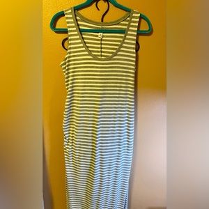 Old Navy maternity maxi dress with gray and white stripes and side rouch